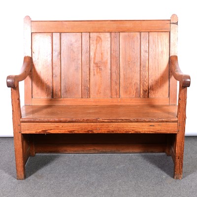 Lot 407 - Pitch pine settle