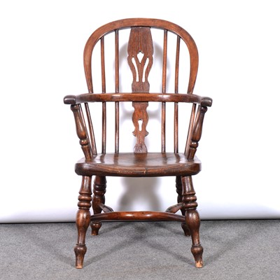 Lot 329 - Victorian style child's Windsor chair