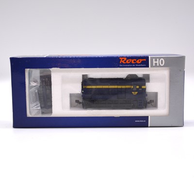 Lot 403 - Roco HO gauge model railway locomotive, ref 72886 diesel shunter VR F208, boxed.