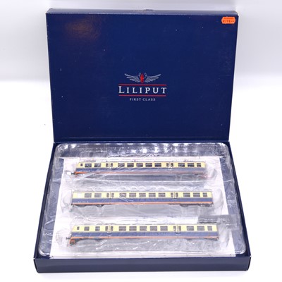 Lot 328 - Liliput HO gauge 3-car electric locomotive set ref L113015 OBB 4030.303 'Wiener Schnellbahn'