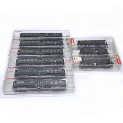 Lot 296 - Nine Fleischmann HO gauge model railway passenger coaches, DB green.