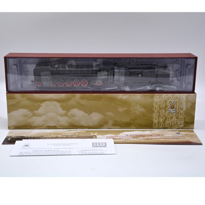 Lot 323 - Bachmann China HO gauge locomotive and tender ref CS00107 QJ class no.0001