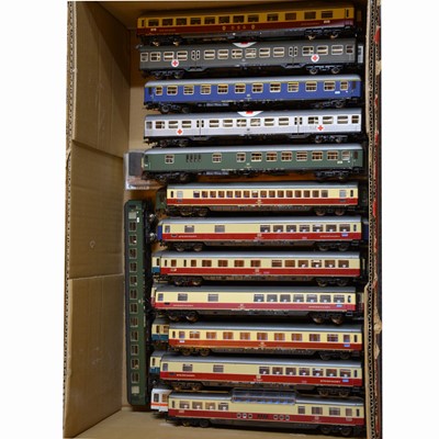 Lot 345 - Thirty-seven HO gauge model railway passenger coaches.