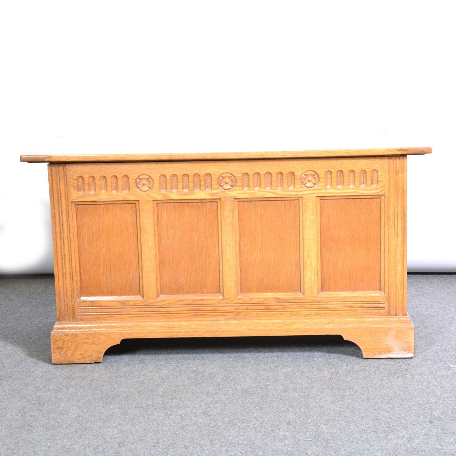 Lot 349 - Modern oak blanket box