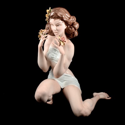 Lot 55 - Large Capodimonte figure of a sime- nude female, by Tiziano Galli