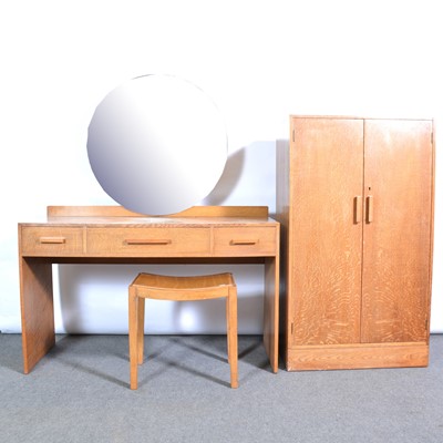 Lot 373 - Oak four-piece bedroom suite, 1940s