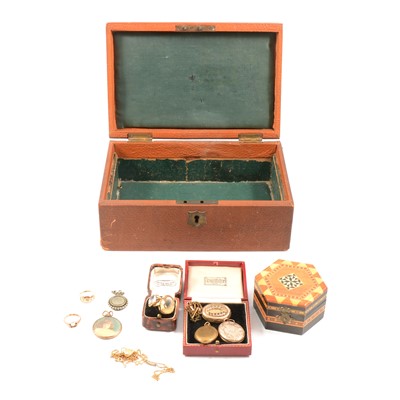 Lot 402 - A jewel box containing Victorian and later jewellery.