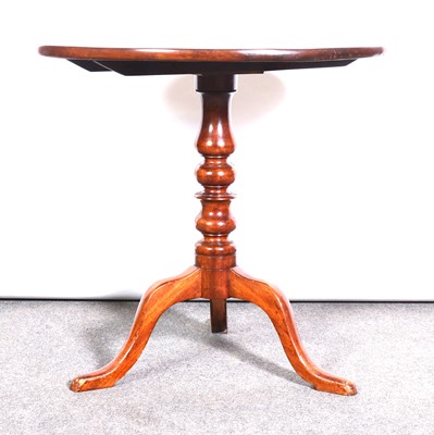 Lot 474 - 19th Century mahogany tripod table