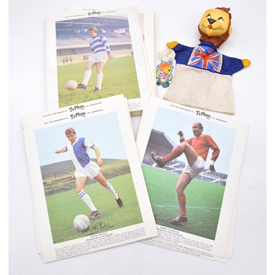 Lot 1190 - World Cup Willie puppet c1966 with a collection of 42 Typoo large tea cards.