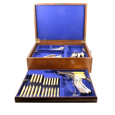 Lot 140 - Part canteens of silver-plated cutlery, in an oak case