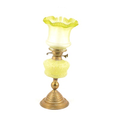 Lot 159 - Victorian brass and vaseline glass oil lamp