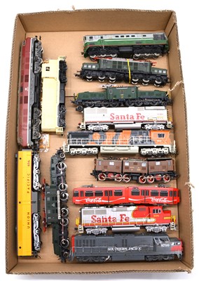 Lot 317 - Thirteen HO gauge model railway loose locomotives.