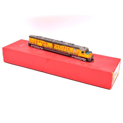 Lot 385 - Key Imports Classic HO gauge model railway locomotive, UP DDA40X diesel 'Union Pacific'