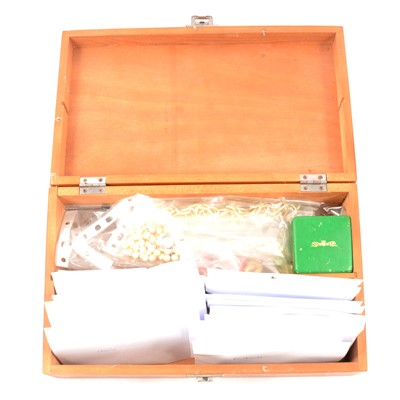 Lot 137 - A box of costume jewellery, a .333 chain necklace, 585 pendant, etc
