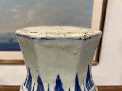 Lot 168 - A Chinese blue and white baluster-shape vase