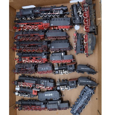 Lot 150 - Fifteen HO gauge model railway locomotives, all loose.