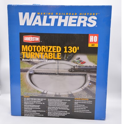 Lot 443 - Walthers Cornerstone HO gauge model motorized turntable 130', boxed.