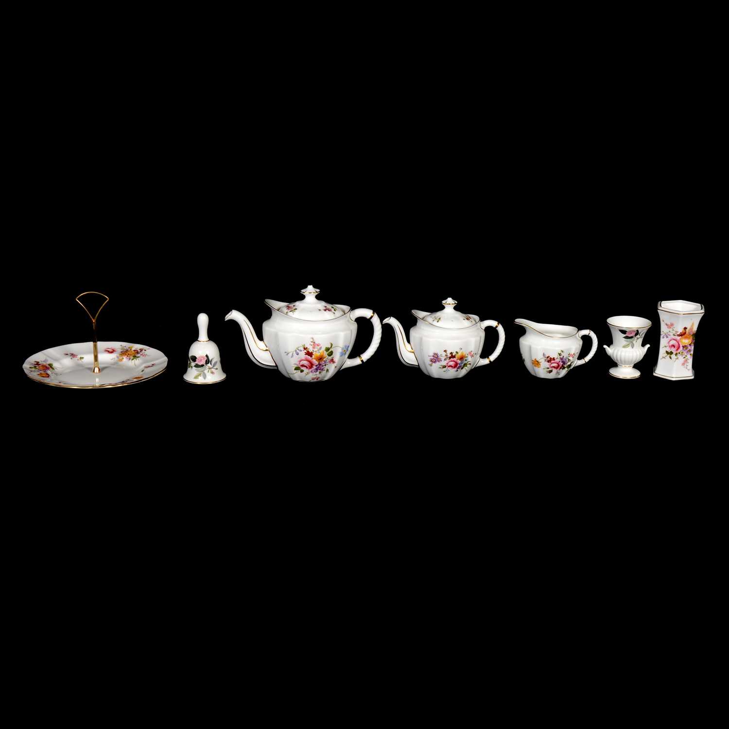 Lot 86 - Royal Crown Derby, an extensive dinner and tea service, 'Derby Posies' pattern