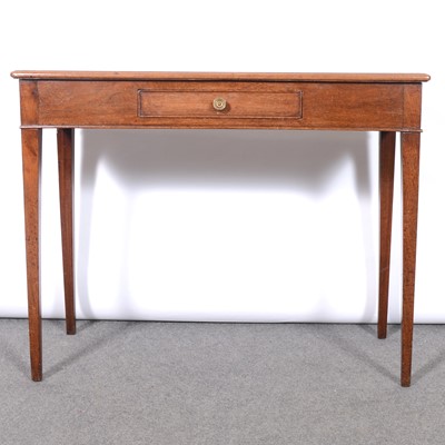 Lot 346 - Edwardian mahogany side table