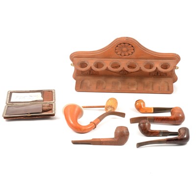 Lot 178 - Calabash pipe; Briar wood pipes, etc, and a pipe rack.