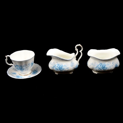 Lot 96 - Large Royal Albert part dinner and tea service, 'Tiffany' pattern