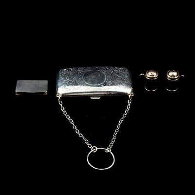 Lot 418 - A silver purse, pill box and miniature salt and pepper.