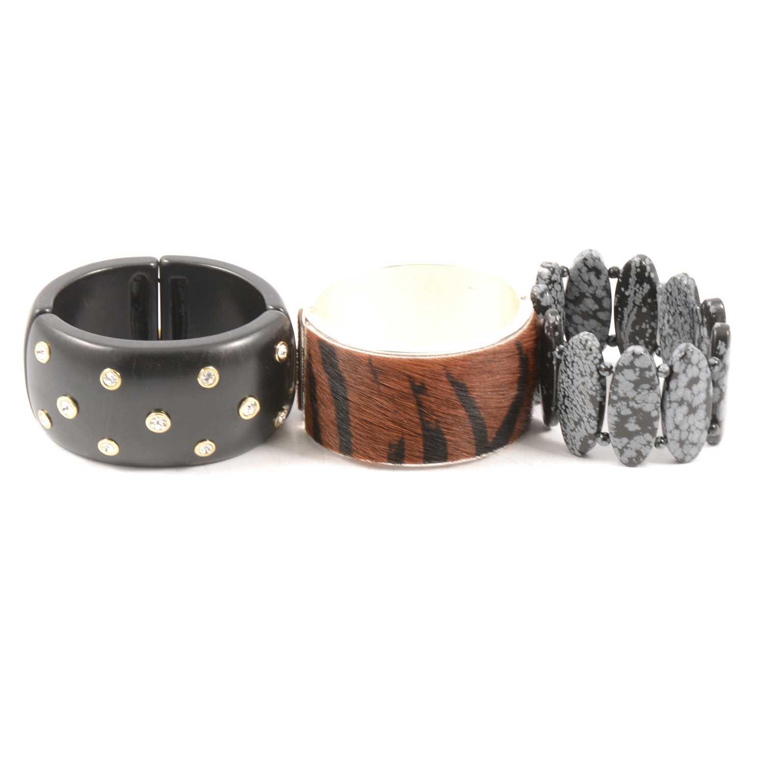 Lot 439 Approx. 200 pieces of new black costume