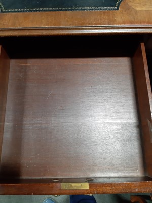 Lot 550 - Large mahogany kneehole desk