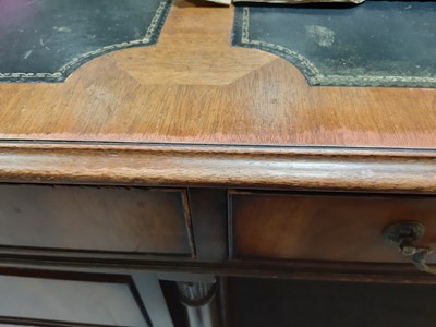 Lot 550 - Large mahogany kneehole desk