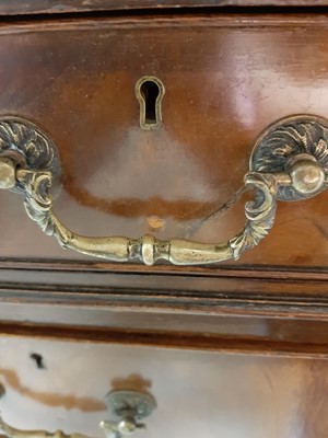 Lot 550 - Large mahogany kneehole desk