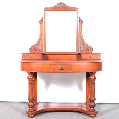 Lot 310 - Victorian mahogany box front dressing table