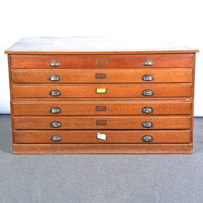 Lot 405 - Oak six drawer plan chest