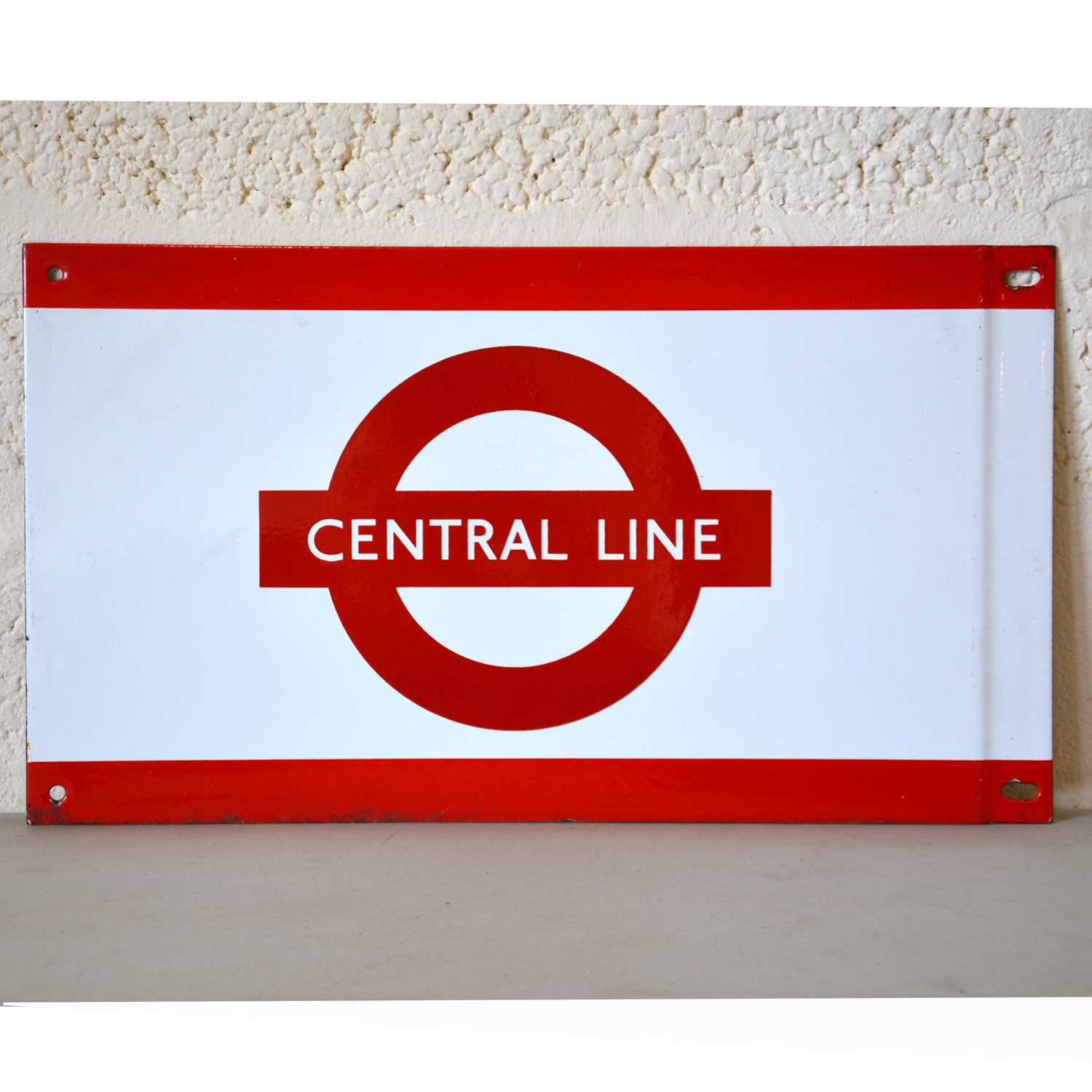 Lot 260 - Original London Underground station frieze enamel sign 'Central Line'