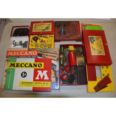 Lot 1215 - Meccano sets and parts; including gear outfit and accessory outfits etc