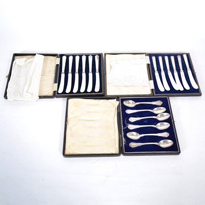 Lot 273 - Set of six silver teaspoons, Gorham Manufacturing Co, Birmingham 1921, and two sets of tea knives.