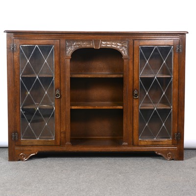 Lot 497 - Reproduction oak dresser, bookcase and coffee table