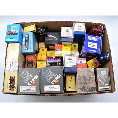 Lot 1231 - A box of Corgi, Vanguards and other modern die-cast vehicles