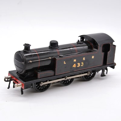 Lot 190 - Bassett-Lowke O gauge model railway electric locomotive, L.N.E.R. 0-6-0, 433