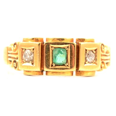 Lot 74 - An Edwardian emerald and diamond ring.
