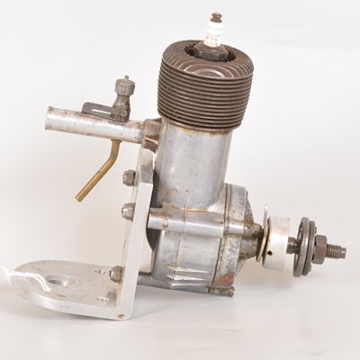 Lot 15 - O&R 60 Sparkie engine, with alloy mount no tank.