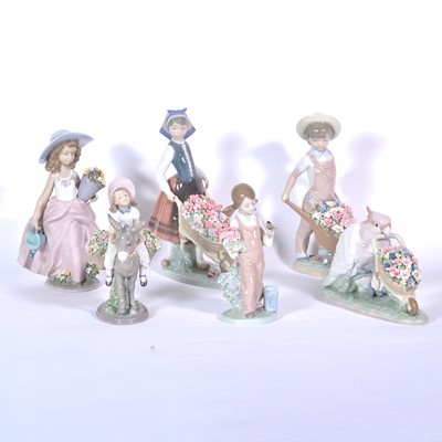 Lot 1 - Collection of six Lladro figurines
