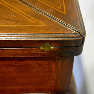 Lot 410 - Edwardian mahogany and marquetry envelope games table