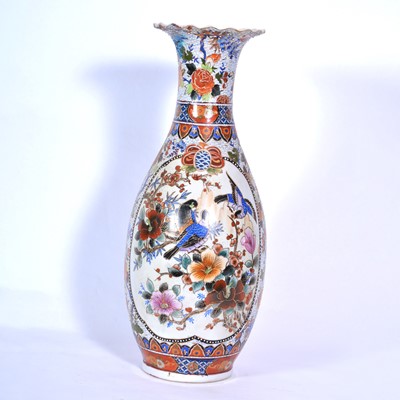 Lot 79 - A large Chinese pottery vase