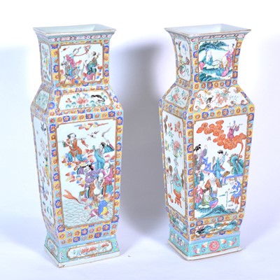 Lot 37 - A large pair of Chinese porcelain vases