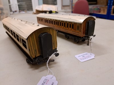 Lot 31 - Two Bassett-Lowke O gauge model railway LNER passenger coaches