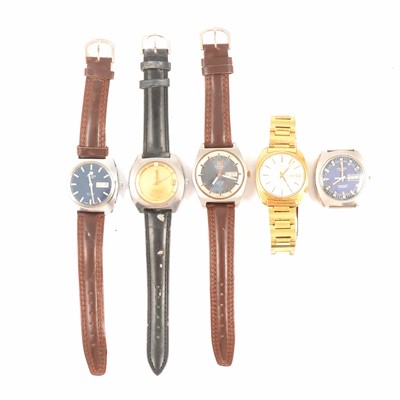 Lot 437 - Five gents wristwatches