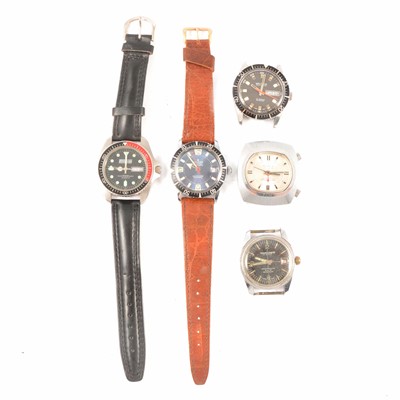 Lot 436 - Five gents wristwatches