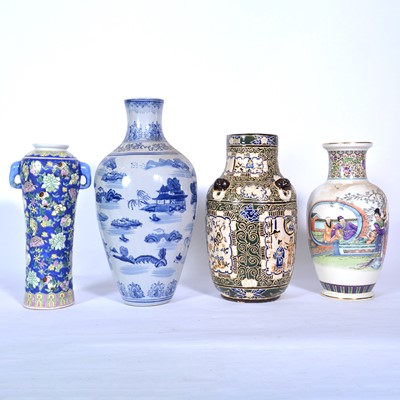 Lot 82 - Four late 20th century Chinese style vases