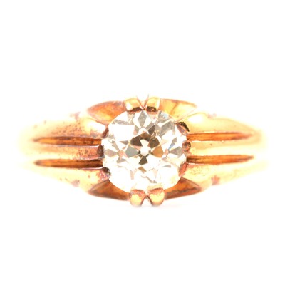 Lot 119 - A diamond solitaire ring set in a gentleman's style mount.