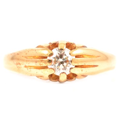 Lot 316 - A diamond solitaire ring set in a gentleman's style mount.